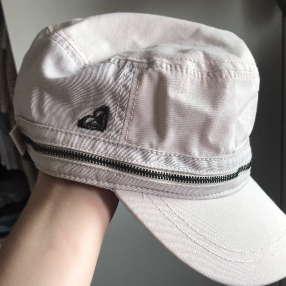 Roxy hat